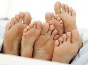υγιή πόδια μετά από θεραπεία μυκήτων μεταξύ των δακτύλων